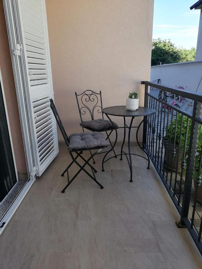 Ena Apartment Turanj Exterior photo